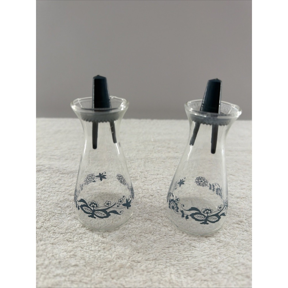Blue Corelle/Pyrex salt and pepper shakers Snowflake Garland Pattern RARE EC